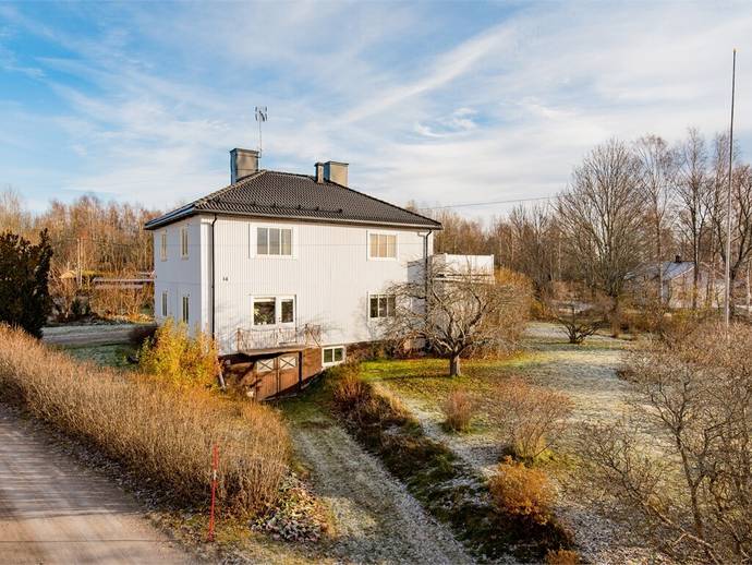 6 rok · 180 m² · Oppistuvägen 14