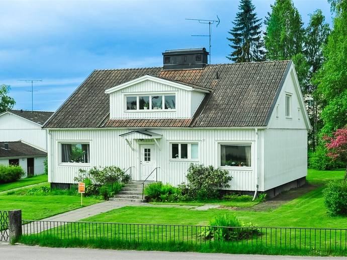8 rok · 165 m² · Järnvägsgatan 23