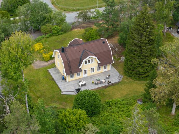 6 rok · 169 m² · Lillebovägen 9