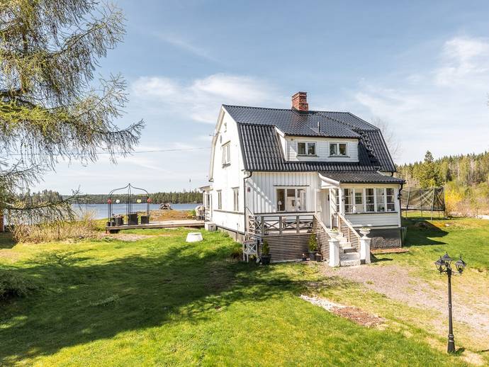 4 rok · 100 m² · Sävsjön