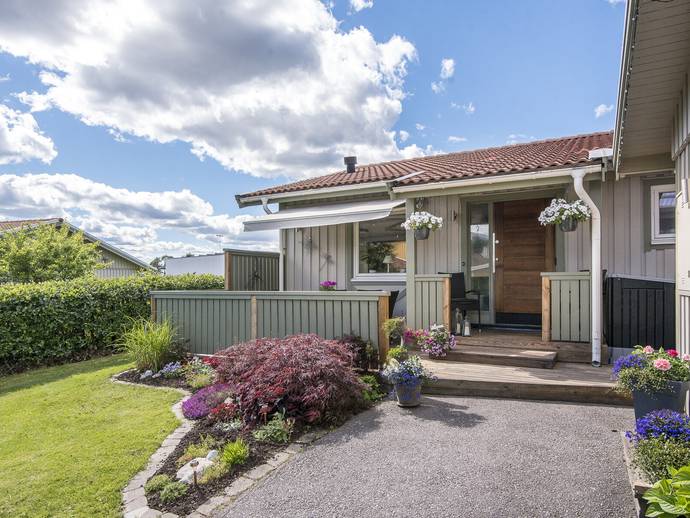 2 rok · 65 m² · Stugvägen 18 D