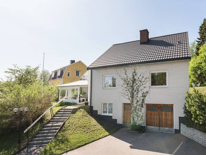 8 rok · 140 m² · Valknyttsvägen 49