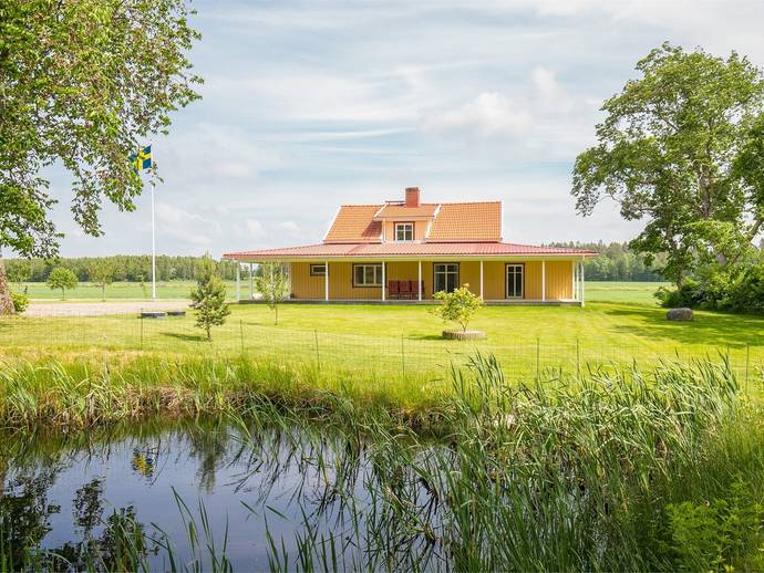 6 rok · 157 m² · Malma Säteri 106