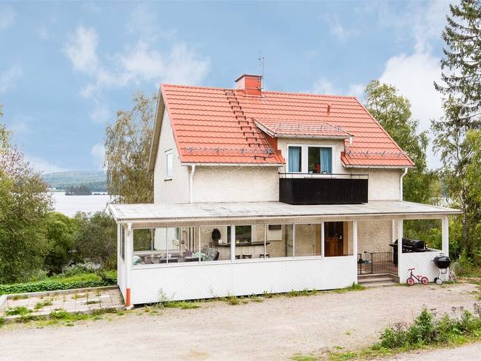 6 rok · 114 m² · Söräng 127