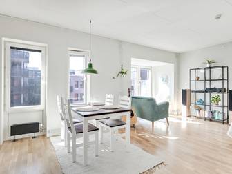 Jöns Rundbäcks plats 1