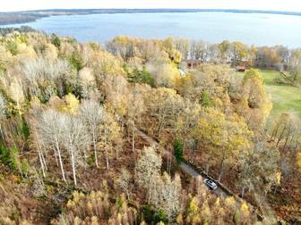 Tomt i Midingstorp nära Mien