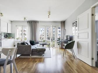 Gustav III:s Boulevard 8