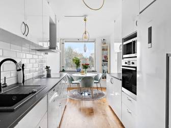 Armégatan 10, Vån 1