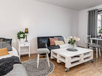 Norra Kyrkogatan 13B