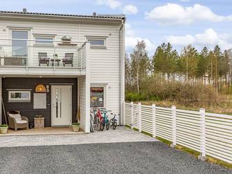 Dvärgsångarvägen 19