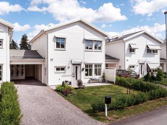 Britta hazelius väg 22