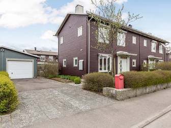 Björnbärsvägen 92