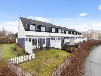 Björkvallavägen 27