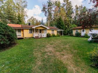 Åvikstrand Hasselliden 1