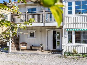 Lärkträdsvägen 10