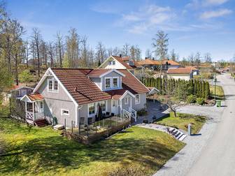 Sundby strandväg 11