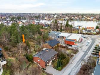 Lövdalsvägen 10, tomt 1