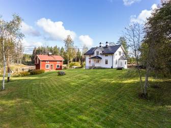 Vita Karlstorp, Gusselhyttan