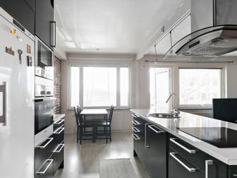 Blåsvädersgatan 12