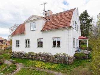 Östra Villavägen 3