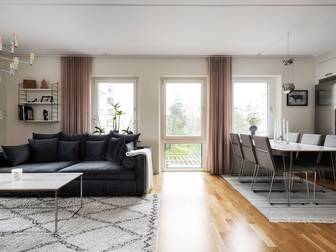 Ålgrytevägen 33, Vån 1