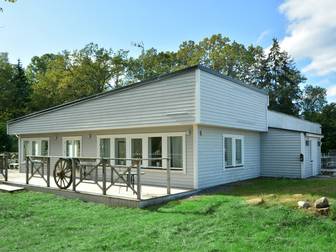 Adelsö ringväg 390