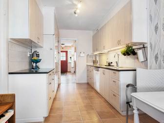 Theodor Hellmans väg 12