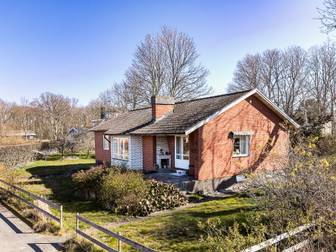 Östra Bredaviksvägen 3