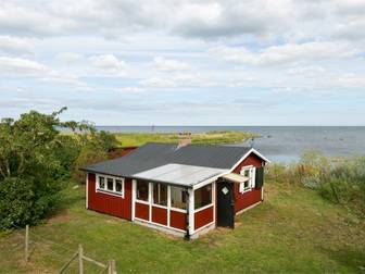 Skärlövs hamn sjöstuga