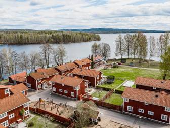 Västra Strömvägen 44