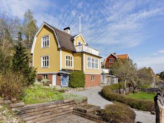 Västra Banvägen 21