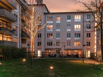 Valentin Sabbats Gata 1, Stor uteplats