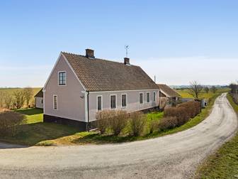 Ängagårdsvägen 10