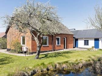 Fru Alstad byaväg 472-0