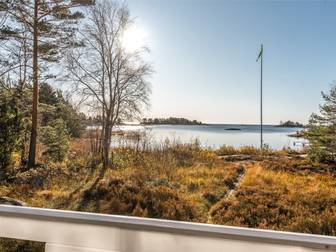 Rörvass  /  Kalvön  Sommarviken