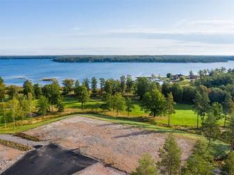 Ängsgatan 16, tomt 8