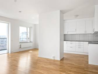 Karlslundsvägen 18, 1-1406