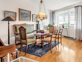 Lilla Brogatan 7, hiss / 1 tr