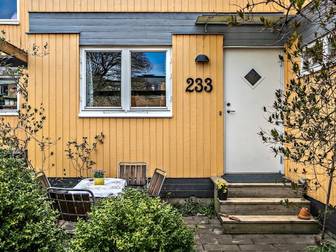 Uardavägen 233
