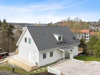 Hålvasterssonsvägen 7