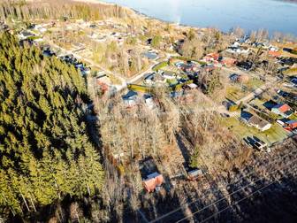 Hjälmarbadsvägen 14