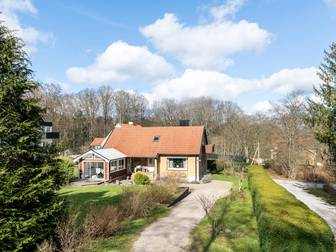 Per Gummesons väg 13