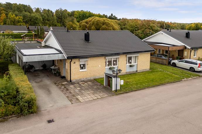 Gräsgatan 18, Korsängen, Enköpings kommun