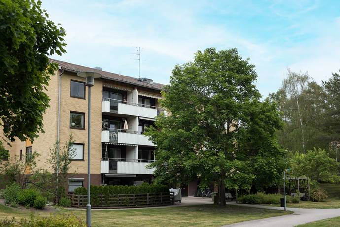 2 rum lägenhet på Fagerdalsvägen 6 Bålsta Fagerdal, Håbo kommun - bild 1