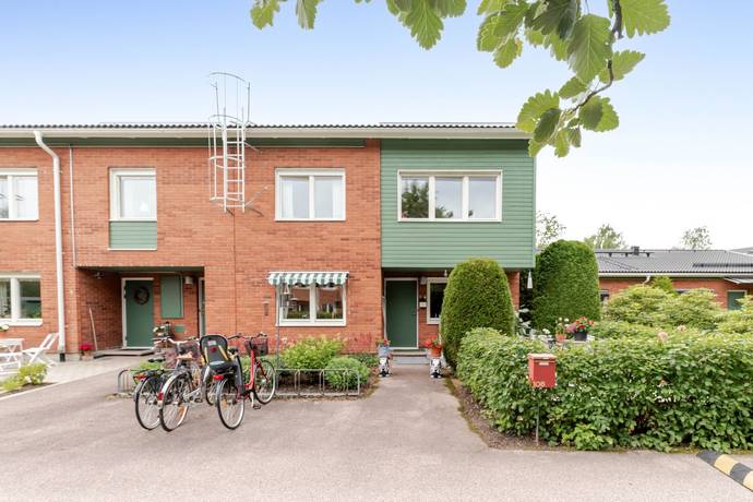 5 rum lägenhet på Julrosvägen 108 Västerås, Västerås kommun - bild 1