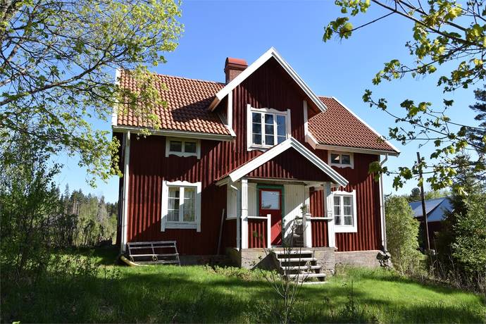 4 rum gård/skog på Bergerud Myrtomt 1 Holmedal, Årjängs kommun - bild 1