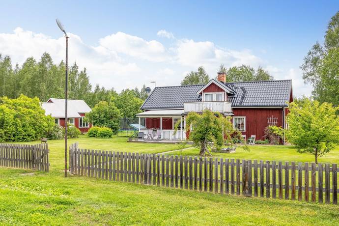5 rum Gård med jordbruk på Lidhult 410 Vimmerby kommun - bild 3