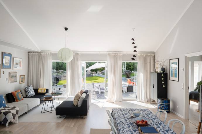 7 rum villa på Litslunda 35 Litslunda, Västerås kommun - bild 4