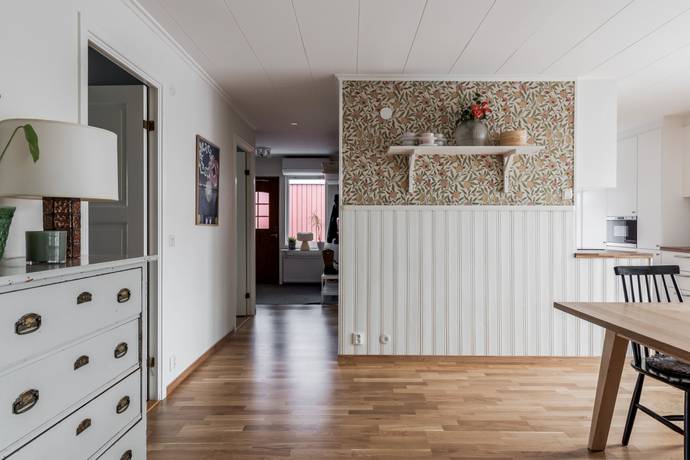 4 rum Villa på Ängabacken 53 Skottvalla Kumla kommun - bild 11
