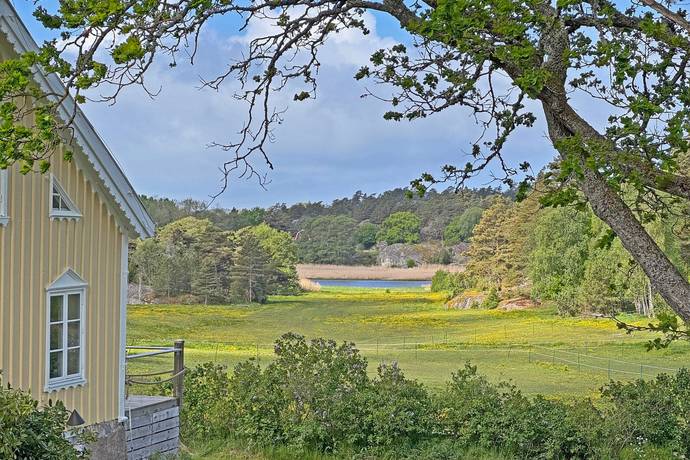 5 rum Gård utan jordbruk på Borrekärr Lökholmen 1 Lur Tanums kommun - bild 11